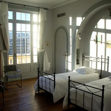 Roassieux Oda ve Kahvaltı Saint-Etienne (Loire)